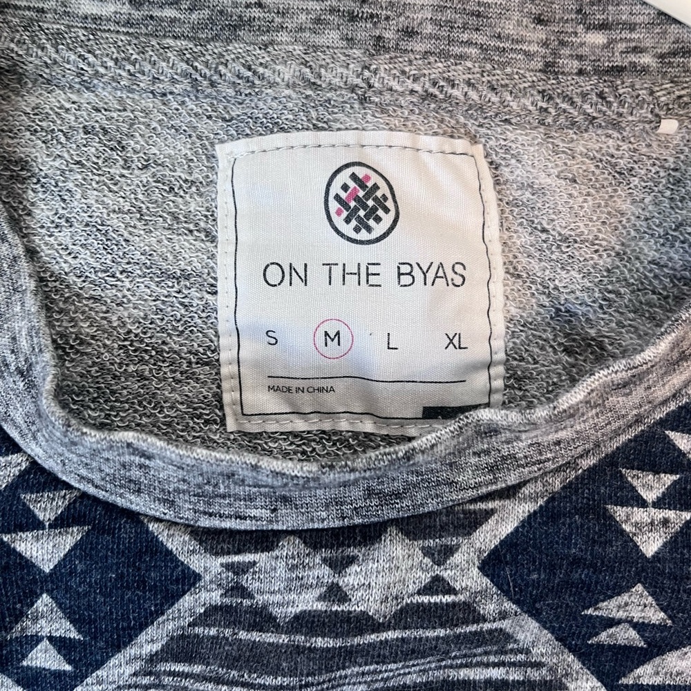 Aztec Patterned Sweater - Picture 2 of 2